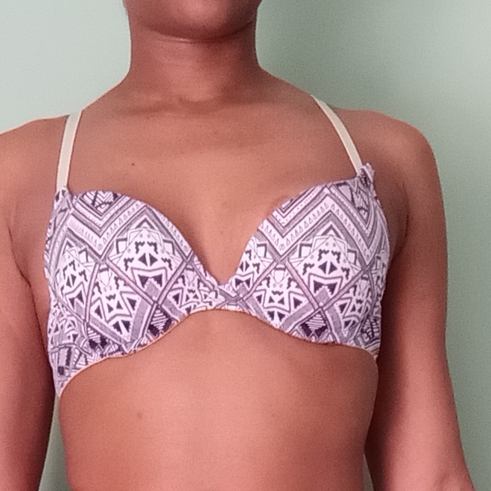 Victoria's secret Pink Aztec printed bra - Picture 2 of 9